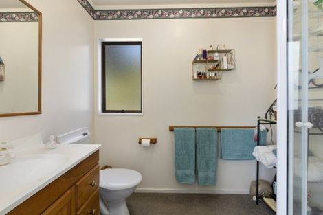 Photo of property in 2/72 Trafalgar Street, Waterloo, Lower Hutt, 5011