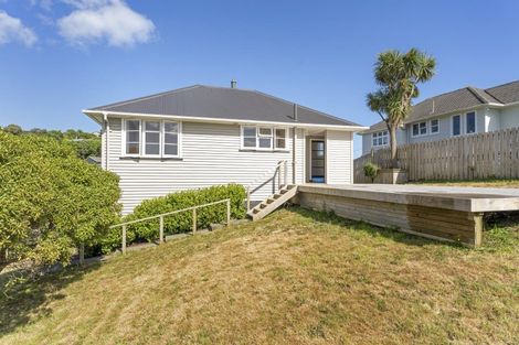 Photo of property in 19 Taupiri Crescent, Titahi Bay, Porirua, 5022