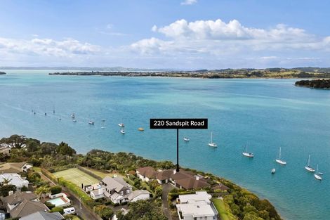 Photo of property in 220 Sandspit Road, Shelly Park, Auckland, 2014