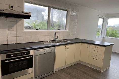 Photo of property in 14 Kilcar Place, Massey, Auckland, 0614