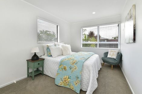 Photo of property in 33b Springs Road, Parakai, 0830