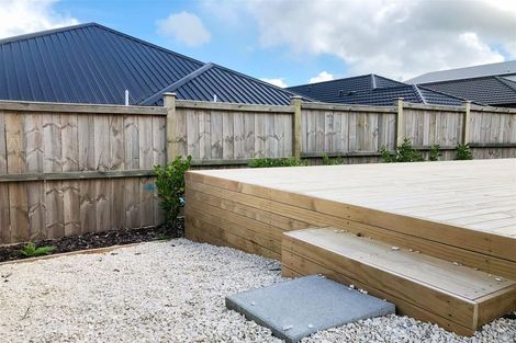 Photo of property in 8 Enchantment Lane, Karaka, Papakura, 2113