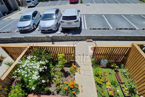 Photo of property in 152 Tiriwa Drive, Massey, Auckland, 0614