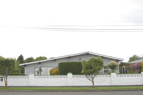 Photo of property in 93 Inwoods Road, Parklands, Christchurch, 8083