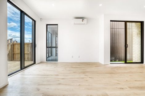 Photo of property in 10 Papai Lane, Massey, 0614