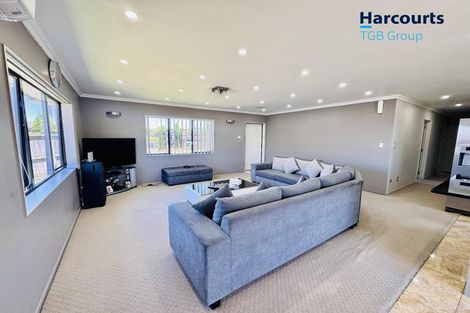 Photo of property in 17 Goh Place, Manurewa, Auckland, 2105