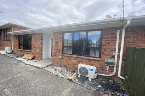 Photo of property in 65 Astley Avenue, New Lynn, Auckland, 0600