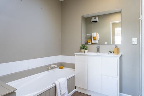 Photo of property in 12 Ronald Woolf Place, Churton Park, Wellington, 6037