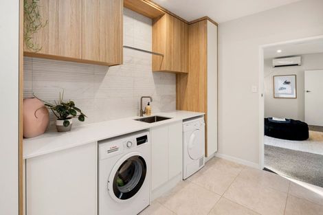 Photo of property in 14 Fairfield Road, Fairfield, Hamilton, 3214