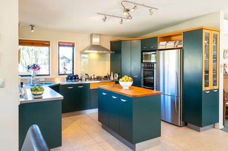 Photo of property in 1 Palmbrook Avenue, Havelock North, 4130