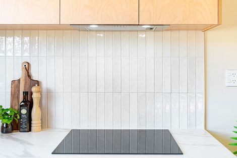 Photo of property in 18 Sawtell Place, Northcote, Christchurch, 8052