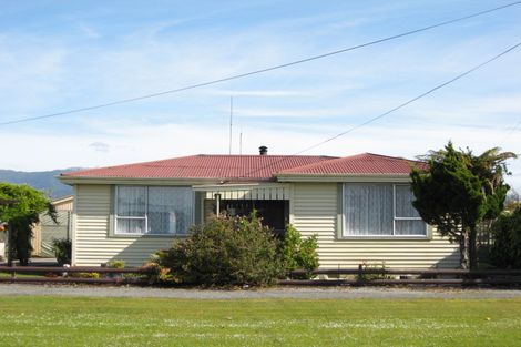 Photo of property in 42 Disraeli Street, Westport, 7825