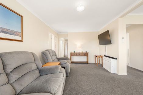 Photo of property in 42 Newburn Street, Waikaia, 9778