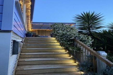 Photo of property in 16 Makorori Beach Road, Makorori, Gisborne, 4073