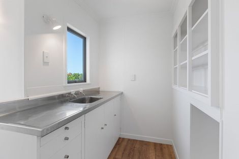 Photo of property in 154 Vivian Street, New Plymouth, 4310