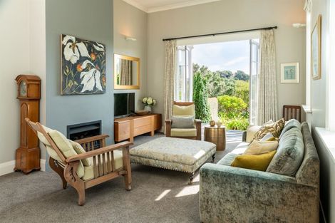 Photo of property in 5 Putnam Street, Northland, Wellington, 6012