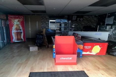 Photo of property in 4/80 Gunner Drive, Te Atatu Peninsula, Auckland, 0610