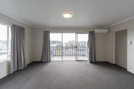 Photo of property in 1/2 Ruakiwi Road, Hamilton Lake, Hamilton, 3204
