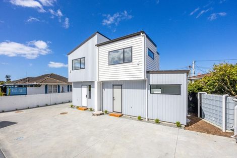 Photo of property in 13 Edgerton Road, Te Atatu Peninsula, Auckland, 0610