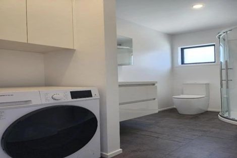 Photo of property in 140 Ngamotu Road, Spotswood, New Plymouth, 4310