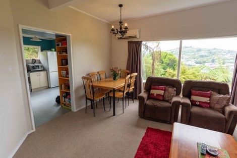 Photo of property in 2 Braemar Terrace, Johnsonville, Wellington, 6037