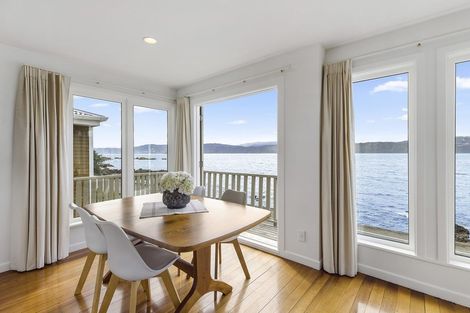 Photo of property in 291 Karaka Bay Road, Karaka Bays, Wellington, 6022