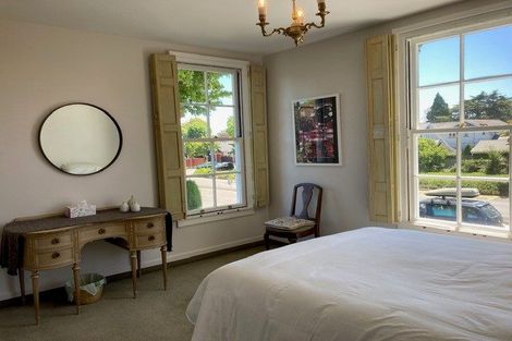 Photo of property in 165 Fendalton Road, Fendalton, Christchurch, 8052