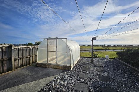 Photo of property in 21 Karoro Place, Karoro, Greymouth, 7805