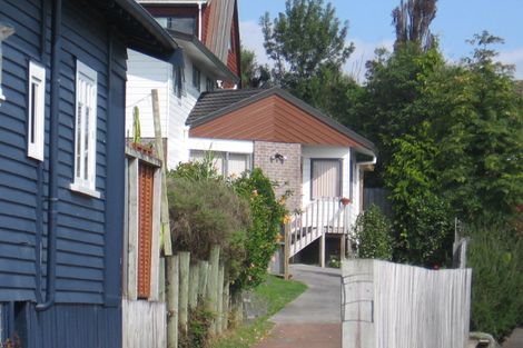 Photo of property in 1/12 Mahara Avenue, Birkenhead, Auckland, 0626