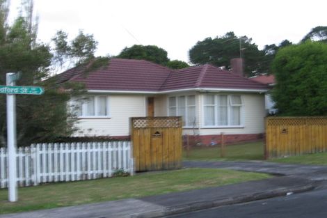 Photo of property in 12 Bedford Street, Te Atatu South, Auckland, 0610