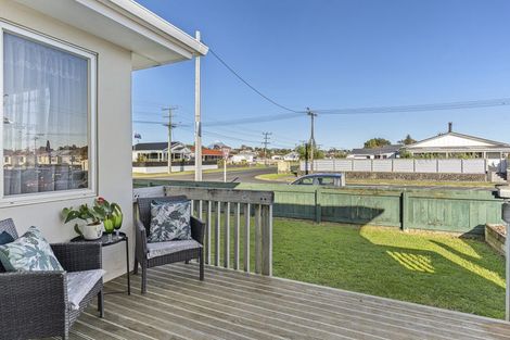 Photo of property in 12 Domett Street, Waitara, 4320