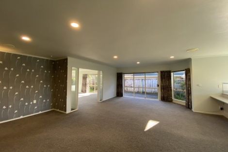Photo of property in 165 Heta Road, Highlands Park, New Plymouth, 4312