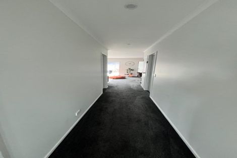 Photo of property in 17 Kutukutu Street, Takanini, 2112