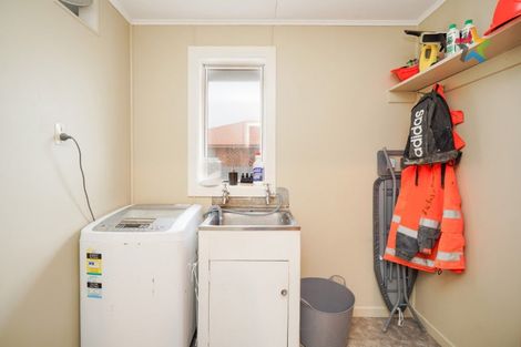 Photo of property in 75 Durham Street, Waikiwi, Invercargill, 9810