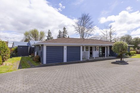Photo of property in 1/7 Kathleen Place, Rainbow Point, Taupo, 3330