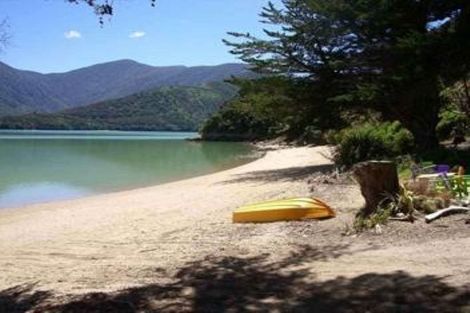 Photo of property in 14 Sandy Bay Road, Black Rock, Marlborough Sounds, 7282