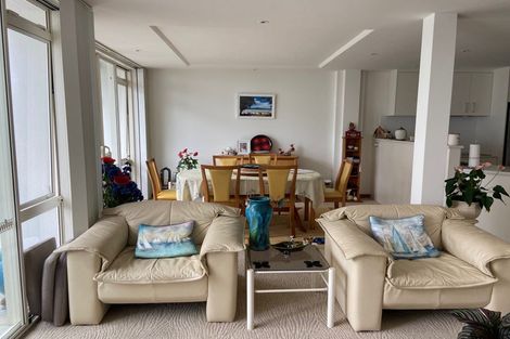 Photo of property in The Sands Apartments, 26/47 The Strand, Takapuna, Auckland, 0622
