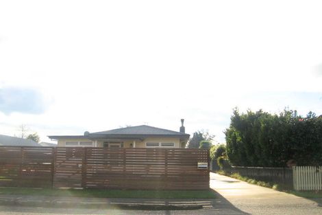 Photo of property in 104 Terrace Road, Parkvale, Hastings, 4122