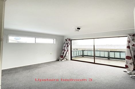 Photo of property in 1/2 Deep Creek Road, Torbay, Auckland, 0630