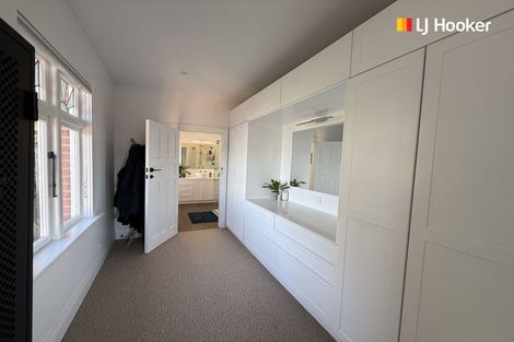 Photo of property in 104 Forbury Road, Saint Clair, Dunedin, 9012