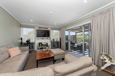 Photo of property in 8 Cricket Place, Melville, Hamilton, 3206