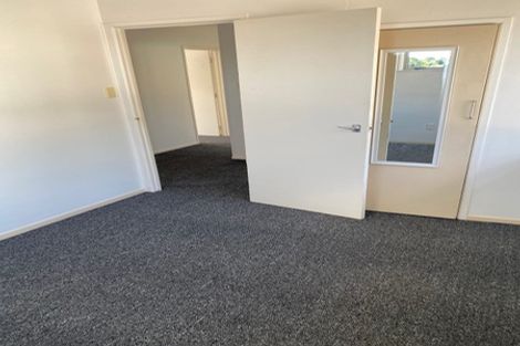 Photo of property in 24 Tiri Tiri Road, Birkdale, Auckland, 0626