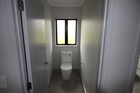 Photo of property in 37 Moira Drive, Tuakau, 2121