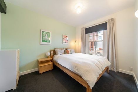 Photo of property in 2/12 Little George Street, Thorndon, Wellington, 6011