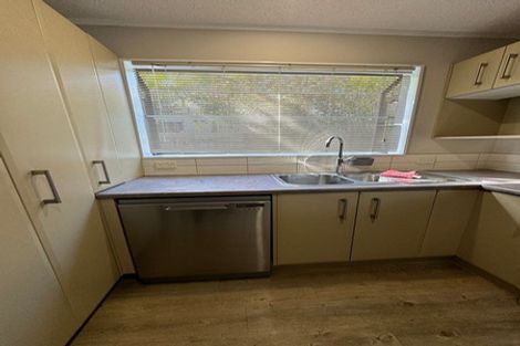 Photo of property in 4 Thistledew Place, Bayview, Auckland, 0629