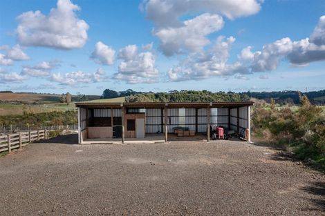 Photo of property in 139 Ostrich Farm Road, Pukekohe, 2676