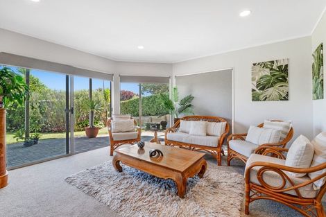 Photo of property in 1326 Whangaparaoa Road, Army Bay, Whangaparaoa, 0930