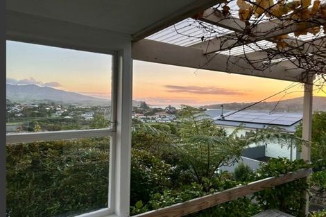 Photo of property in 8a Government Road, Raglan, 3225