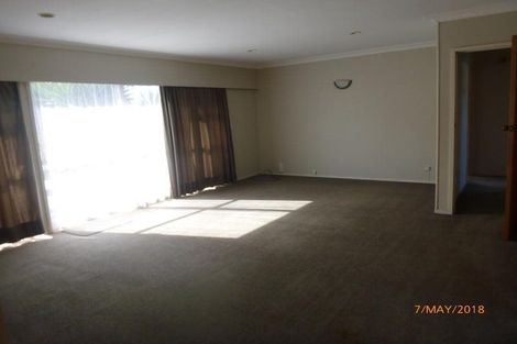 Photo of property in 1b/2 Divich Avenue, Te Atatu South, Auckland, 0610