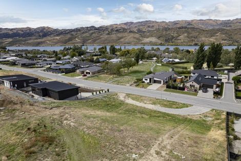 Photo of property in 55 Stratford Drive, Mount Pisa, Cromwell, 9383